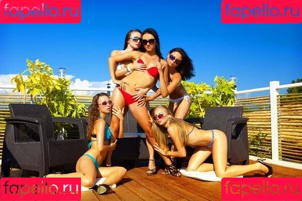 Gogo Stripper Onlyfans Photo Gallery 