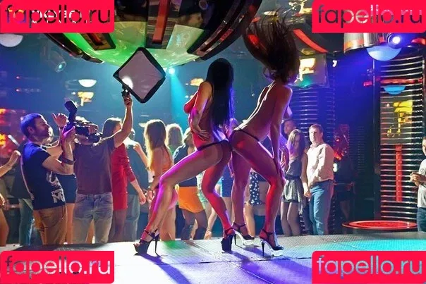 Gogo Stripper Onlyfans Photo Gallery 