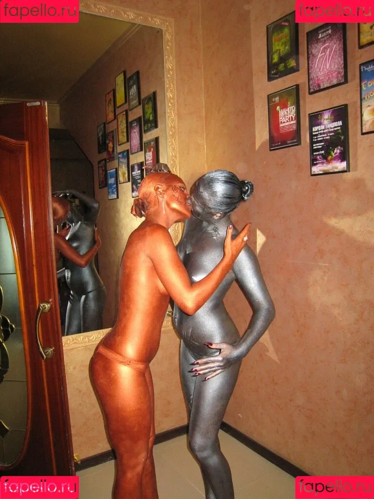Gogo Stripper Onlyfans Photo Gallery 