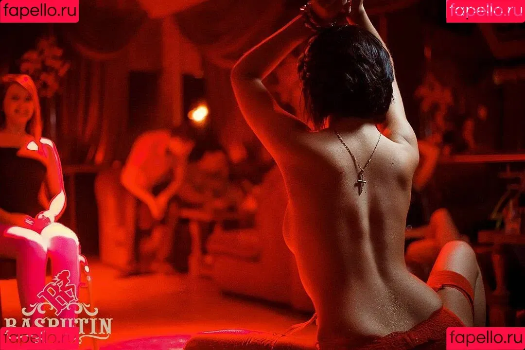 Gogo Stripper Onlyfans Photo Gallery 
