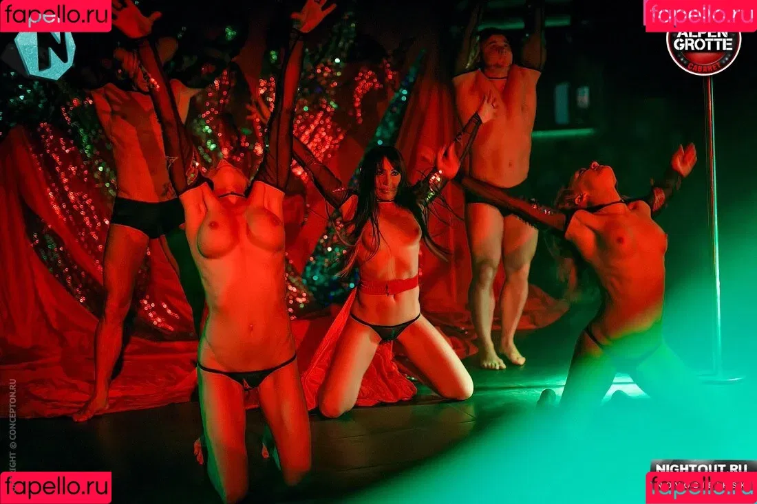 Gogo Stripper Onlyfans Photo Gallery 