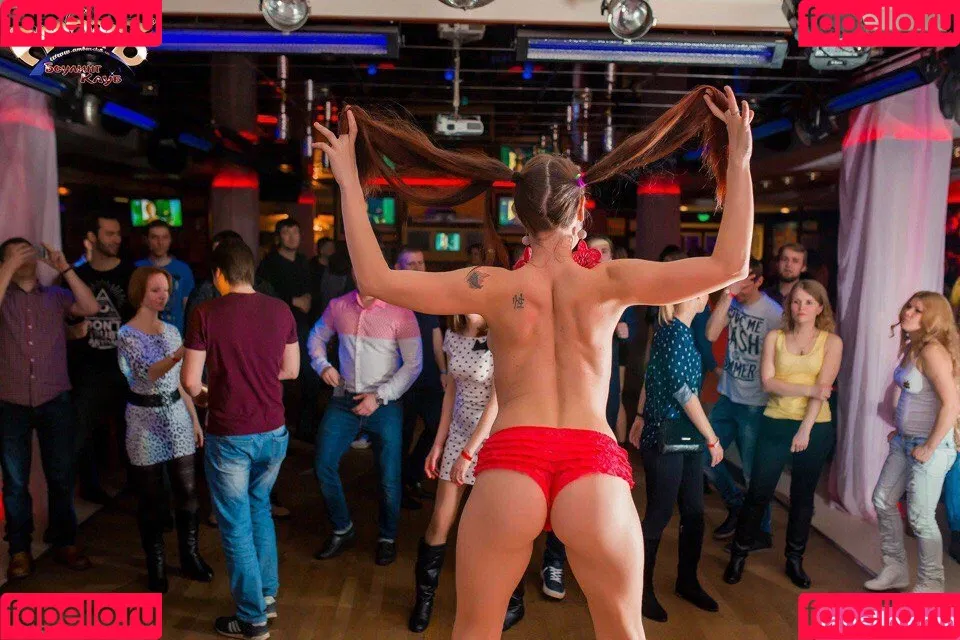 Gogo Stripper Onlyfans Photo Gallery 