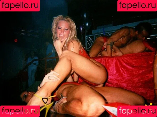 Gogo Stripper Onlyfans Photo Gallery 