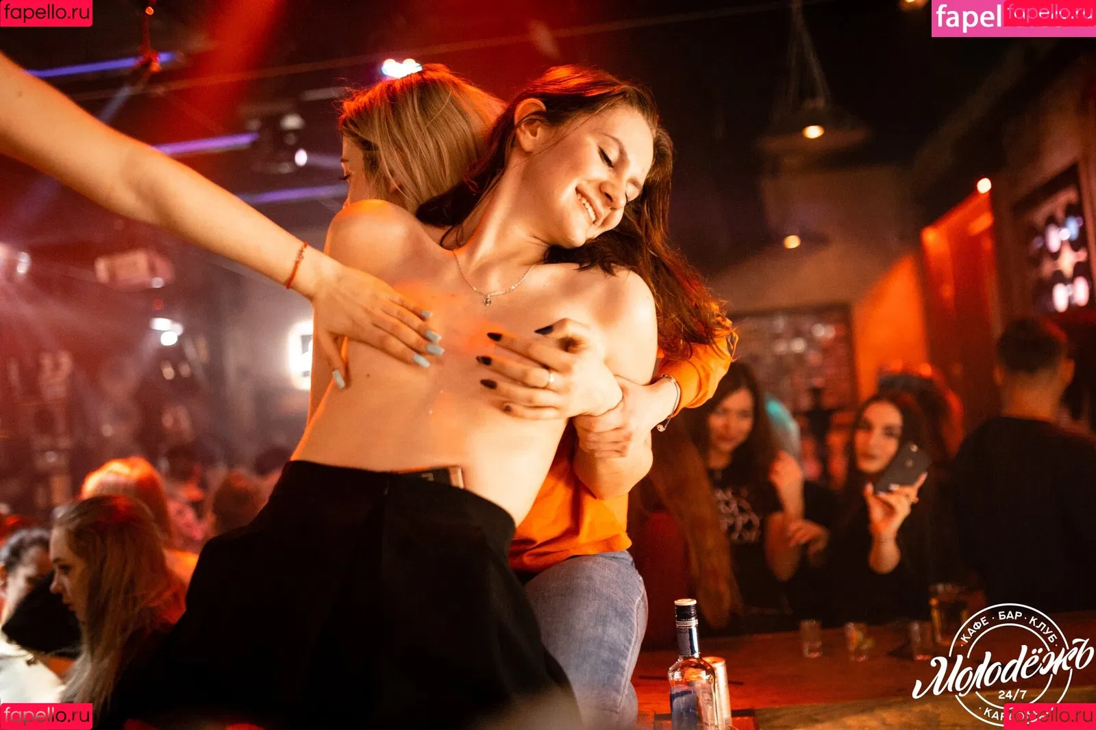 Gogo Stripper Onlyfans Photo Gallery 
