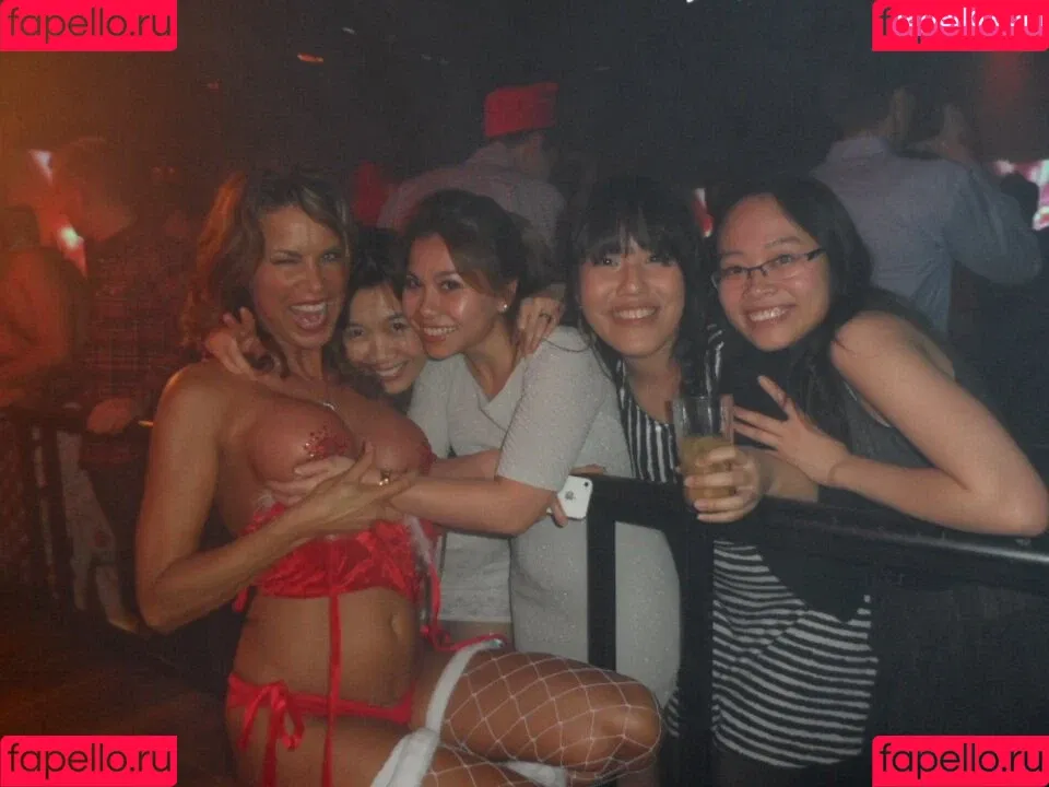 Gogo Stripper Onlyfans Photo Gallery 