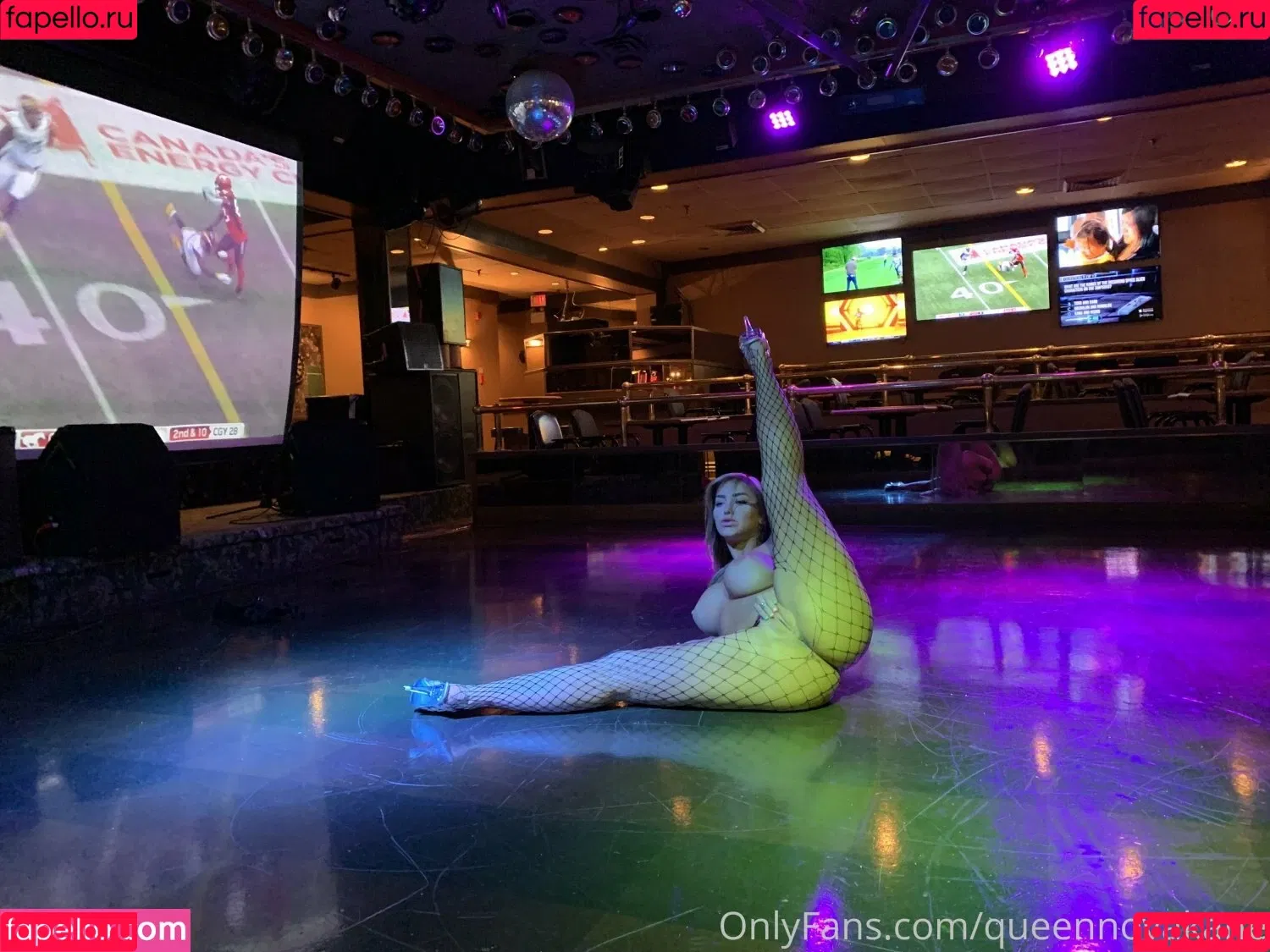 Gogo Stripper Onlyfans Photo Gallery 