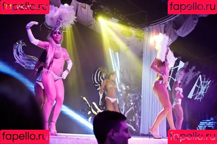 Gogo Stripper Onlyfans Photo Gallery 