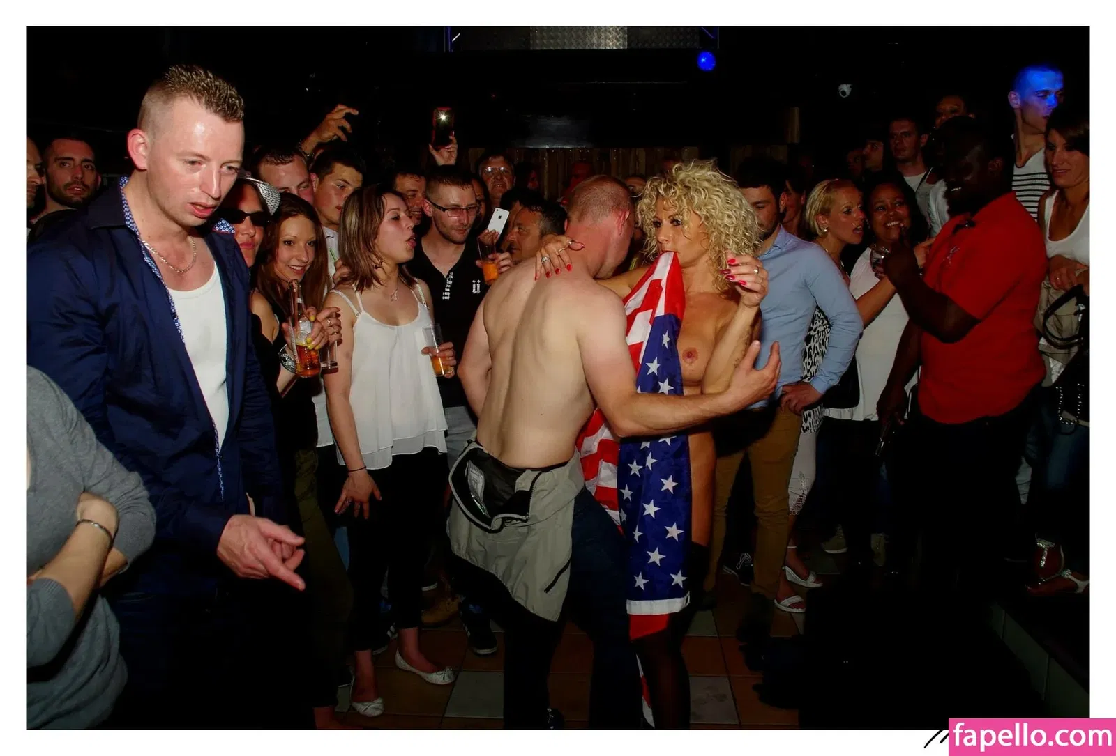 Gogo Stripper Onlyfans Photo Gallery 