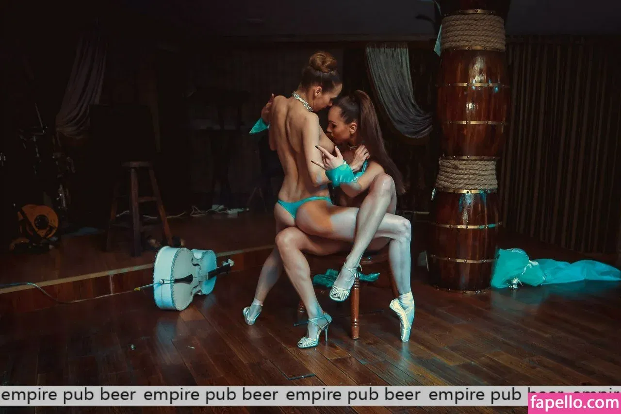 Gogo Stripper Onlyfans Photo Gallery 