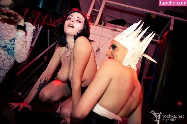 Gogo Stripper Onlyfans Photo Gallery 