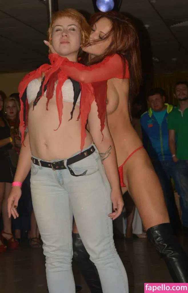 Gogo Stripper Onlyfans Photo Gallery 