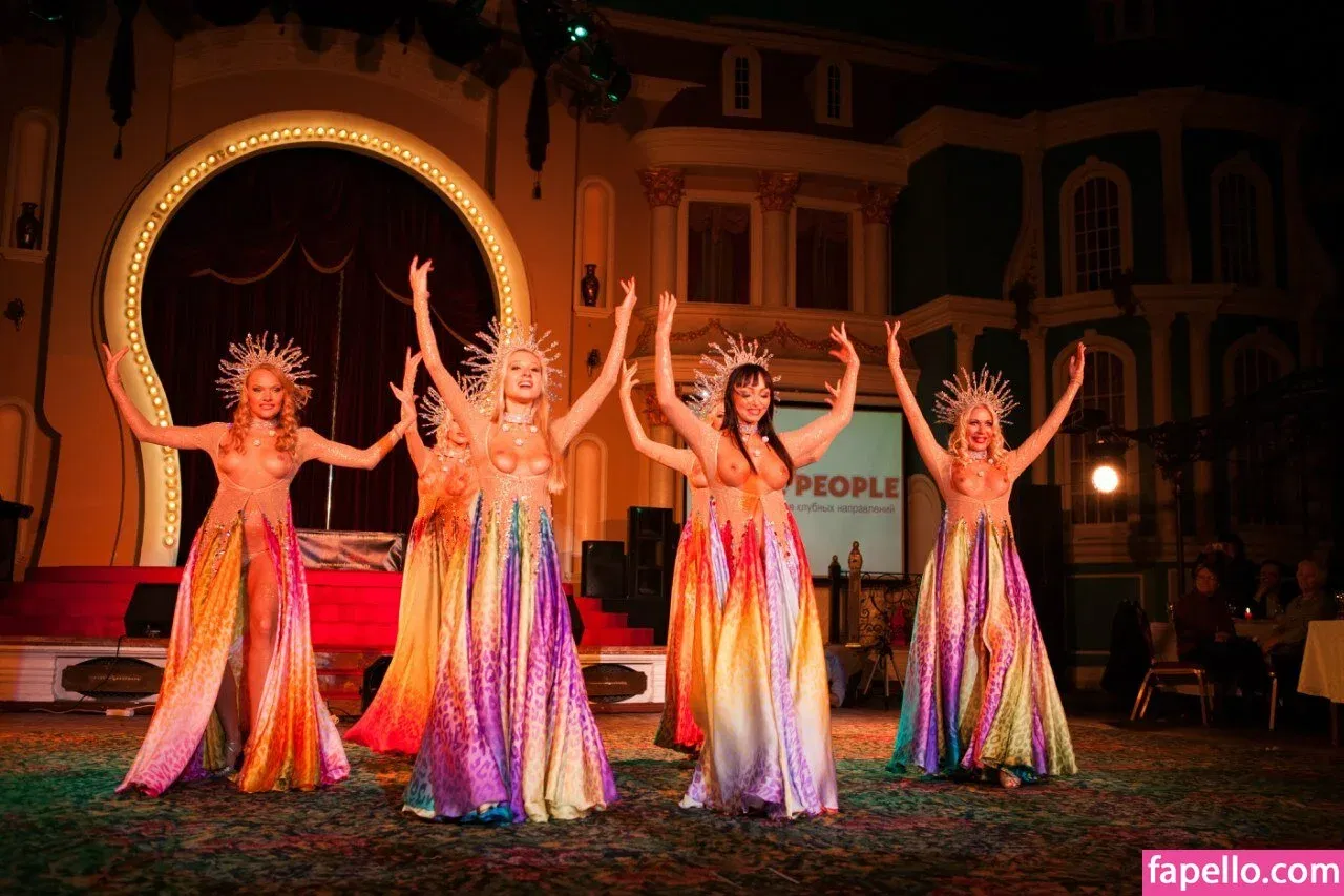 Gogo Stripper Onlyfans Photo Gallery 