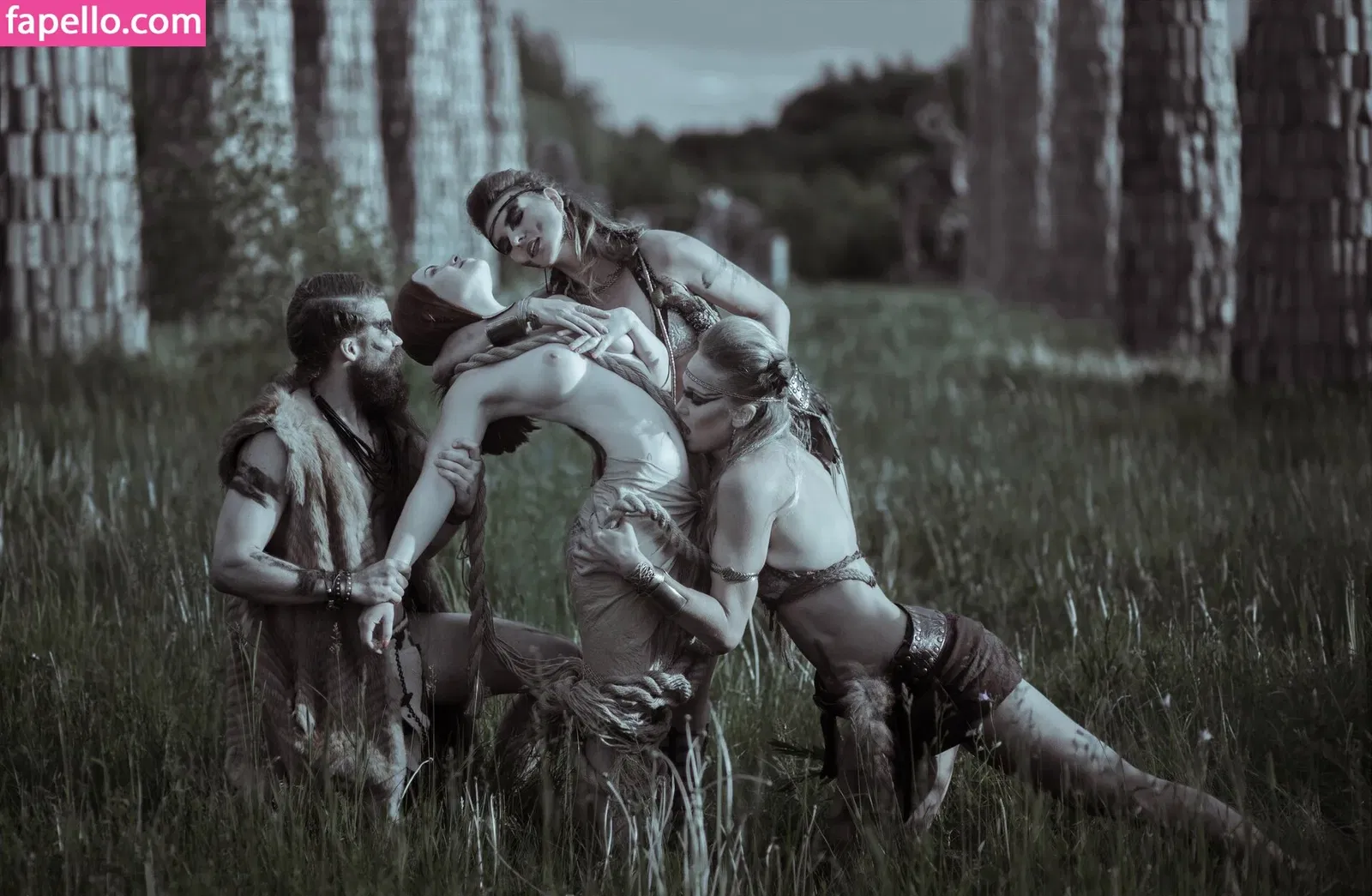 Gogo Stripper Onlyfans Photo Gallery 