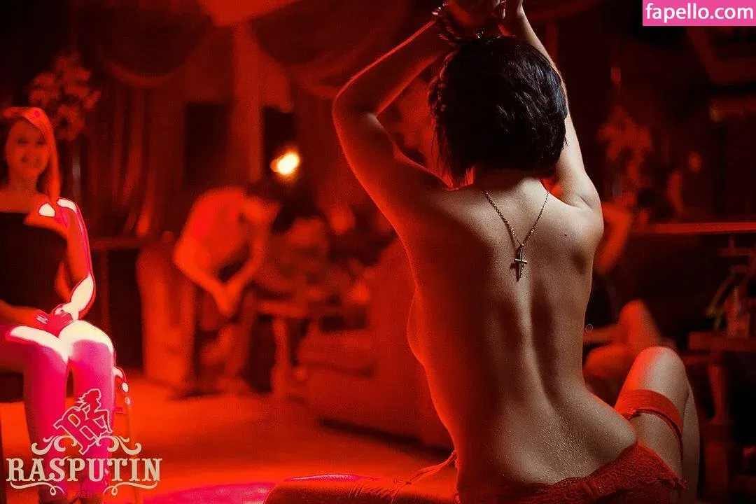 Gogo Stripper Onlyfans Photo Gallery 