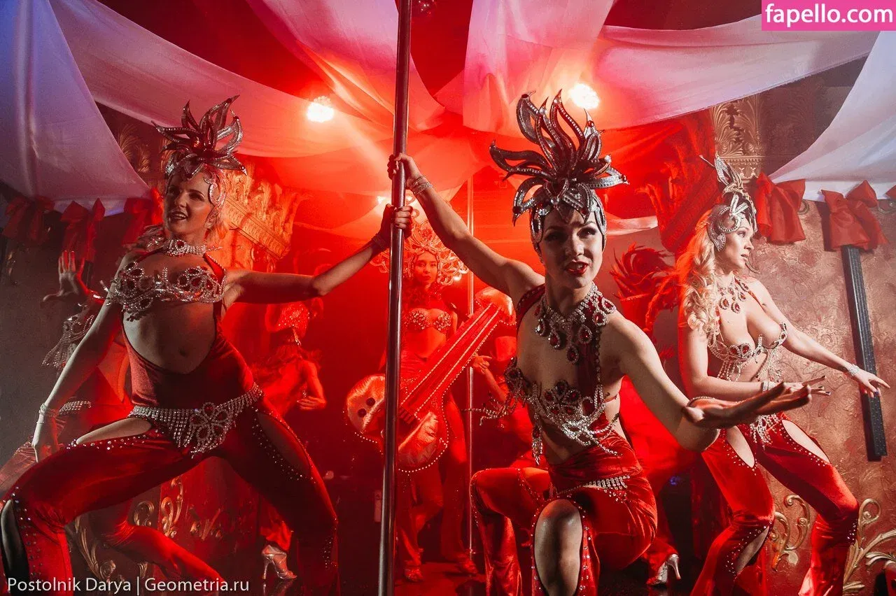 Gogo Stripper Onlyfans Photo Gallery 