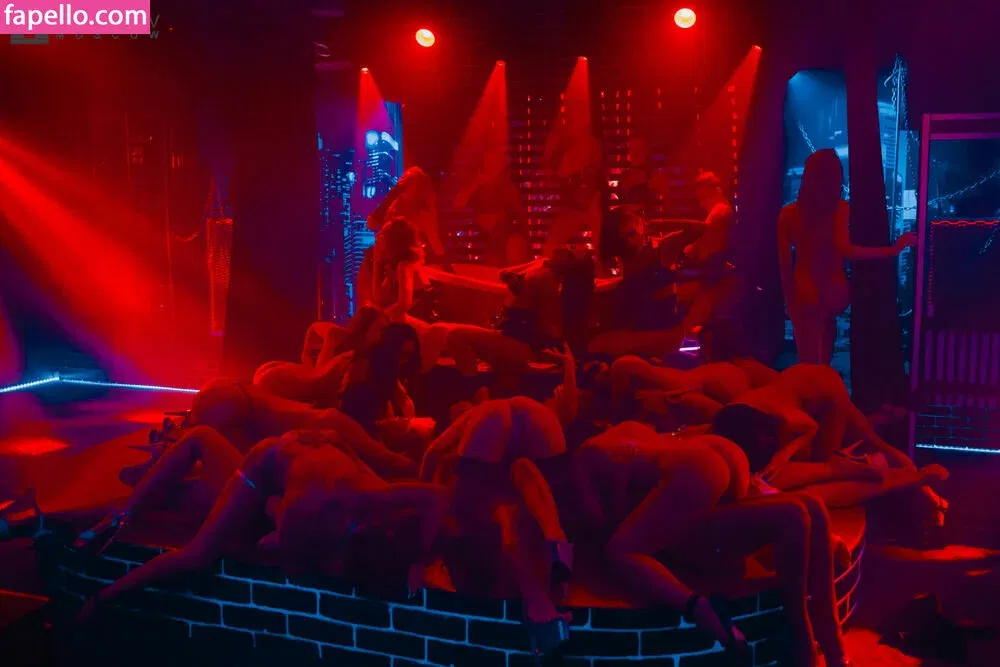 Gogo Stripper Onlyfans Photo Gallery 