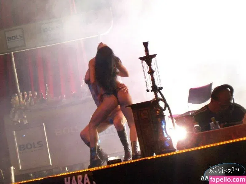 Gogo Stripper Onlyfans Photo Gallery 