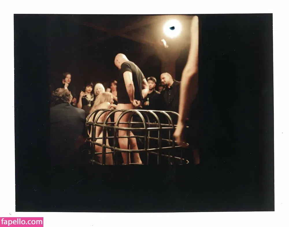 Gogo Stripper Onlyfans Photo Gallery 