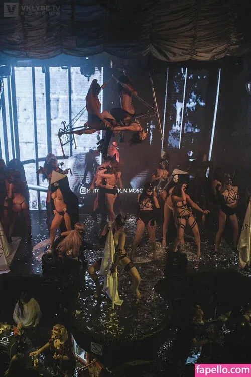 Gogo Stripper Onlyfans Photo Gallery 