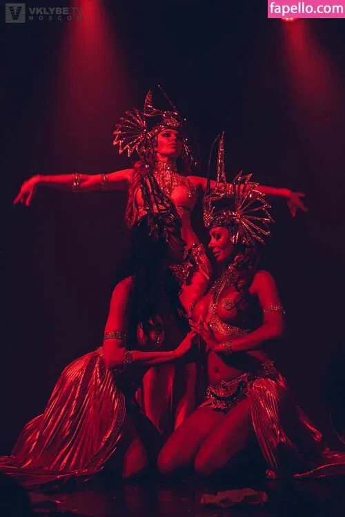 Gogo Stripper Onlyfans Photo Gallery 