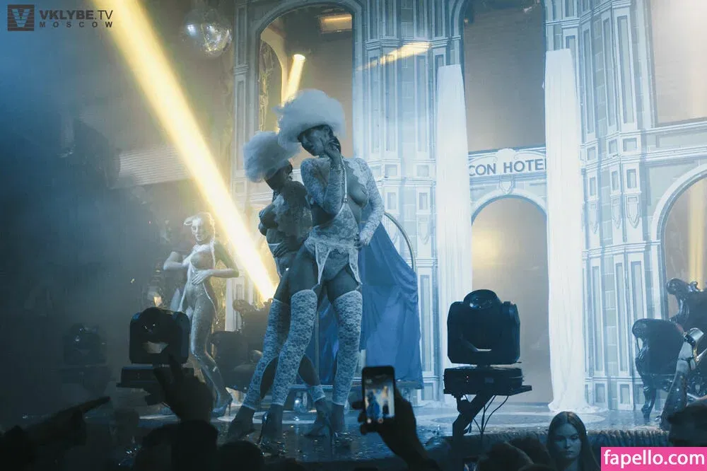 Gogo Stripper Onlyfans Photo Gallery 