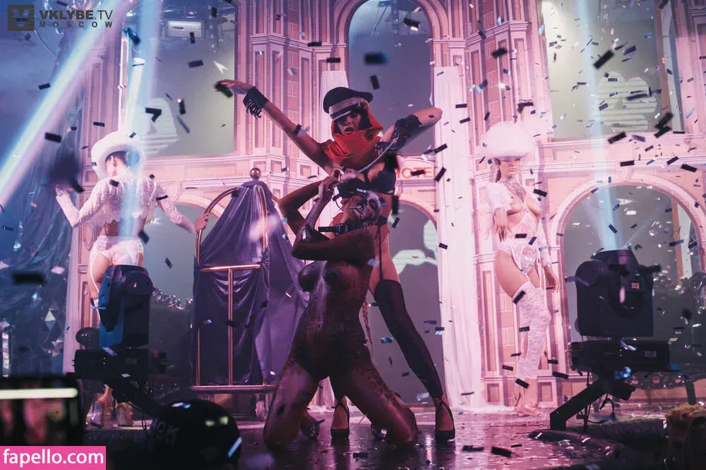 Gogo Stripper Onlyfans Photo Gallery 