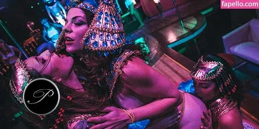 Gogo Stripper Onlyfans Photo Gallery 