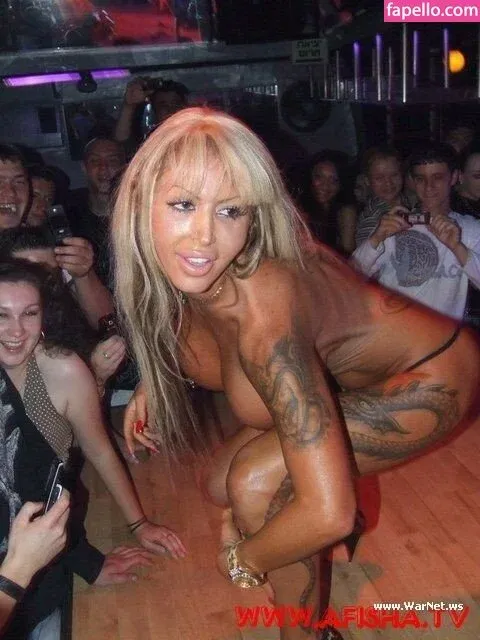Gogo Stripper Onlyfans Photo Gallery 