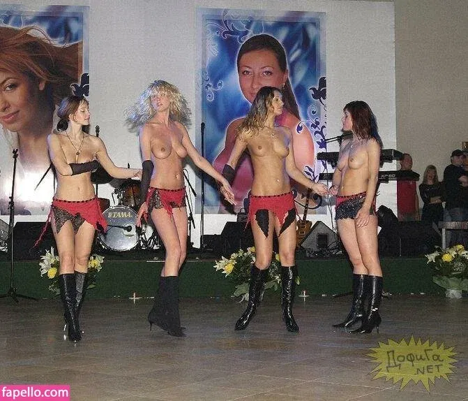 Gogo Stripper Onlyfans Photo Gallery 