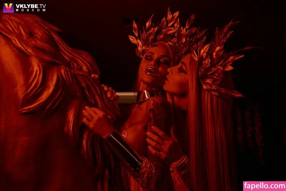 Gogo Stripper Onlyfans Photo Gallery 