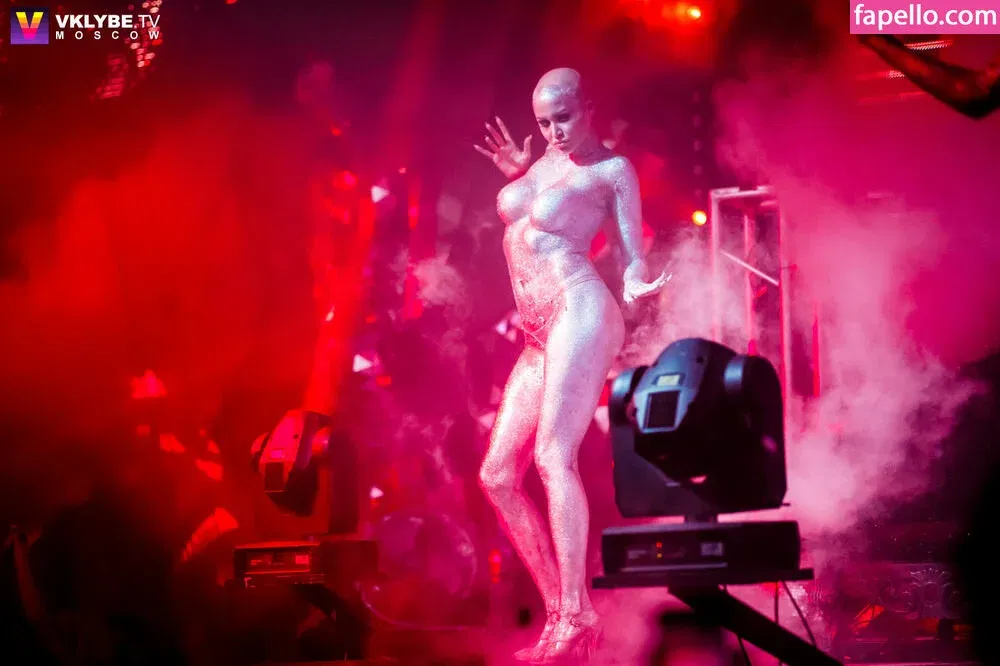 Gogo Stripper Onlyfans Photo Gallery 