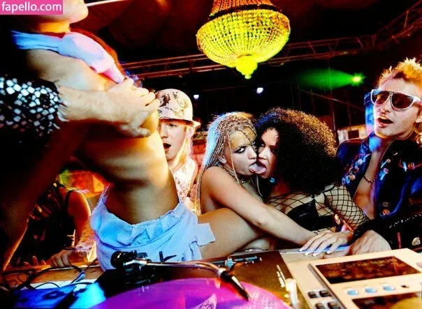 Gogo Stripper Onlyfans Photo Gallery 