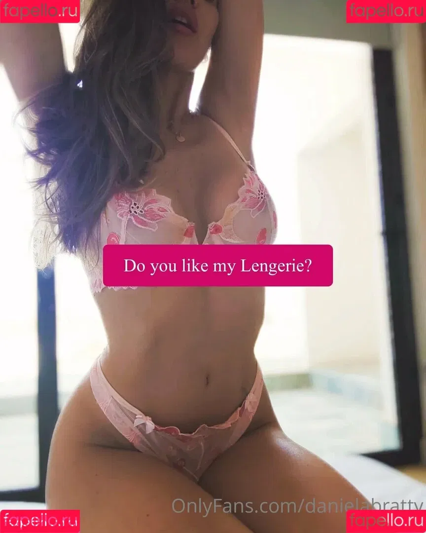 danielabratty Onlyfans Photo Gallery 