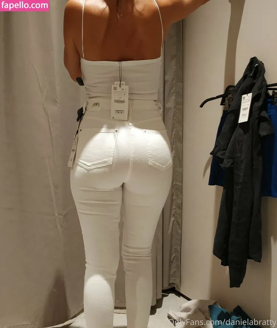 danielabratty Onlyfans Photo Gallery 