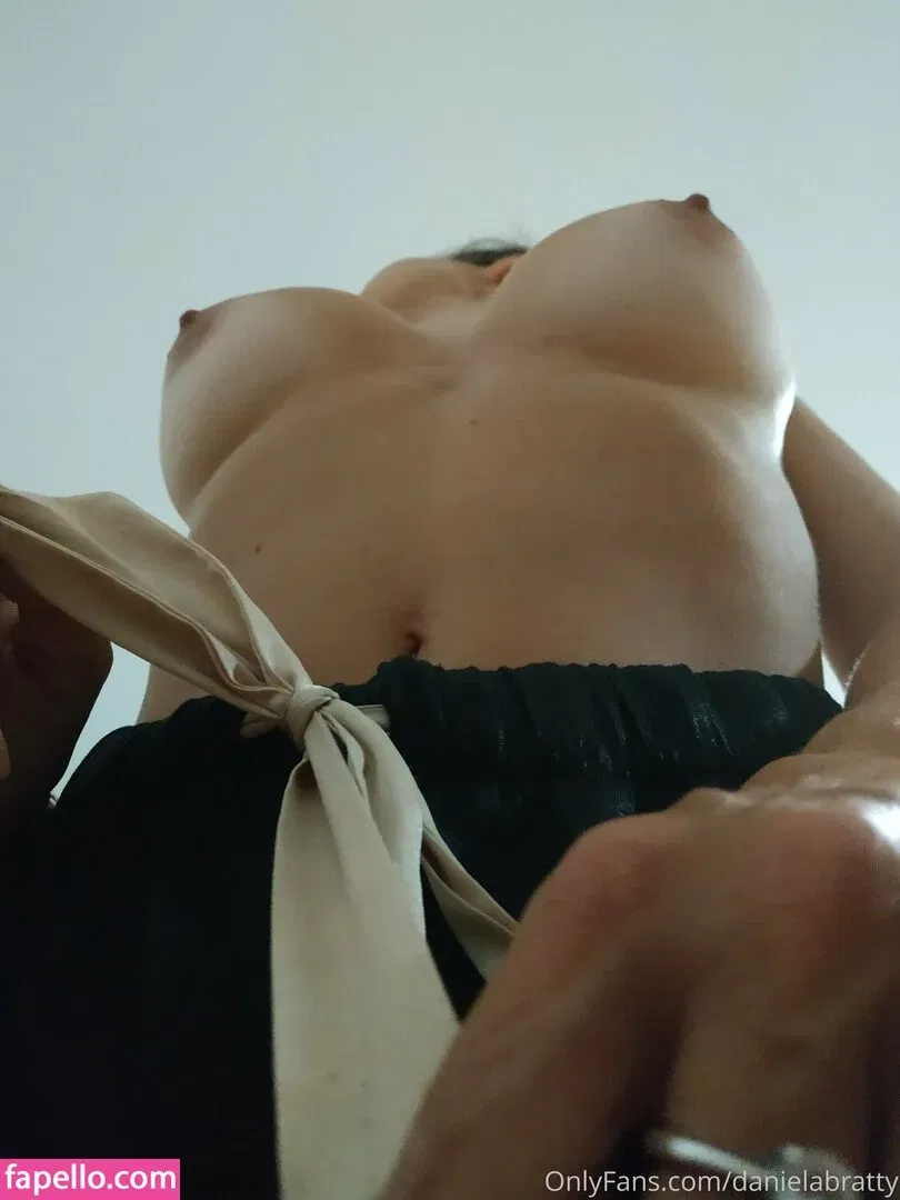 danielabratty Onlyfans Photo Gallery 