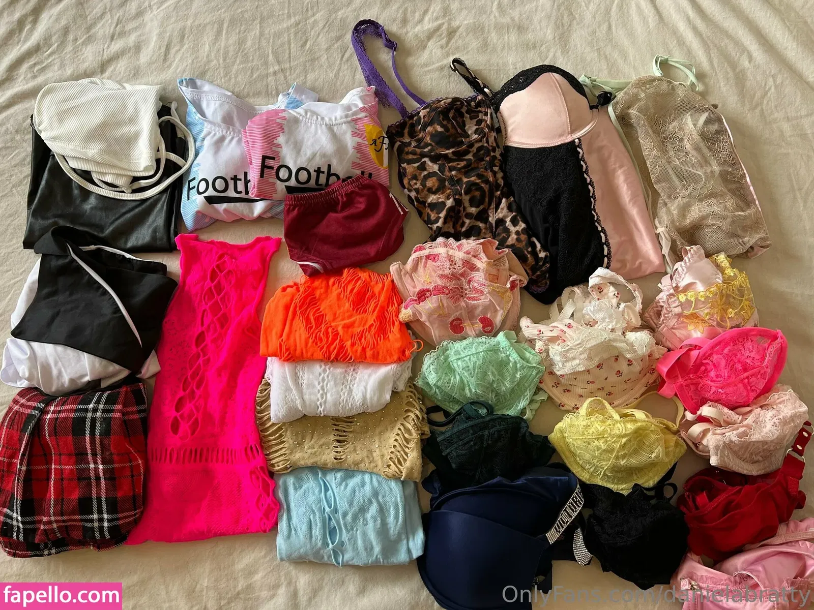 danielabratty Onlyfans Photo Gallery 