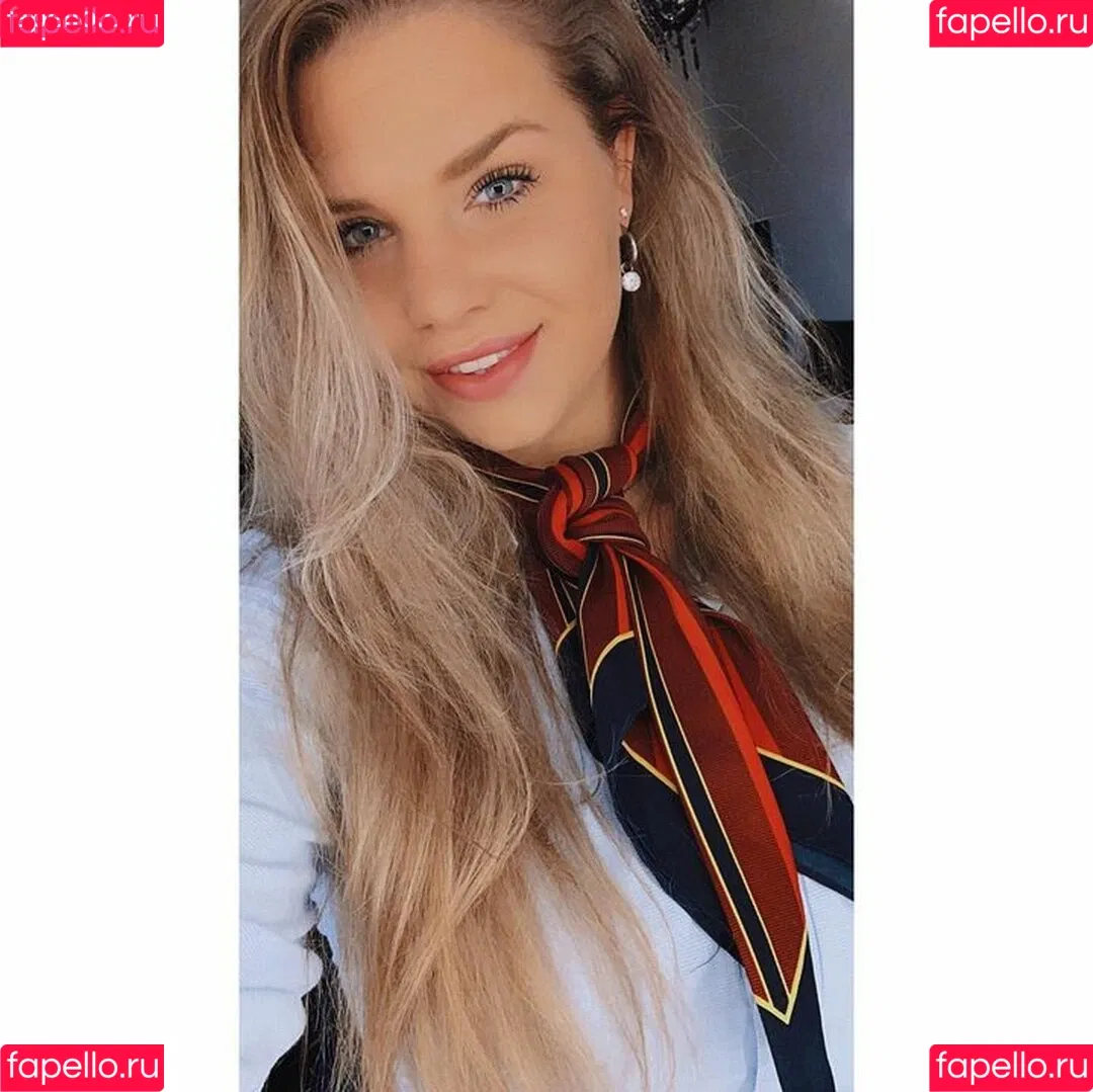 Joyce Straten Onlyfans Photo Gallery 