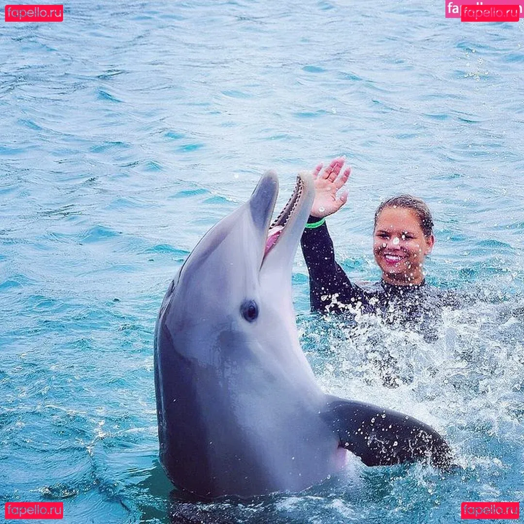 Joyce Straten Onlyfans Photo Gallery 