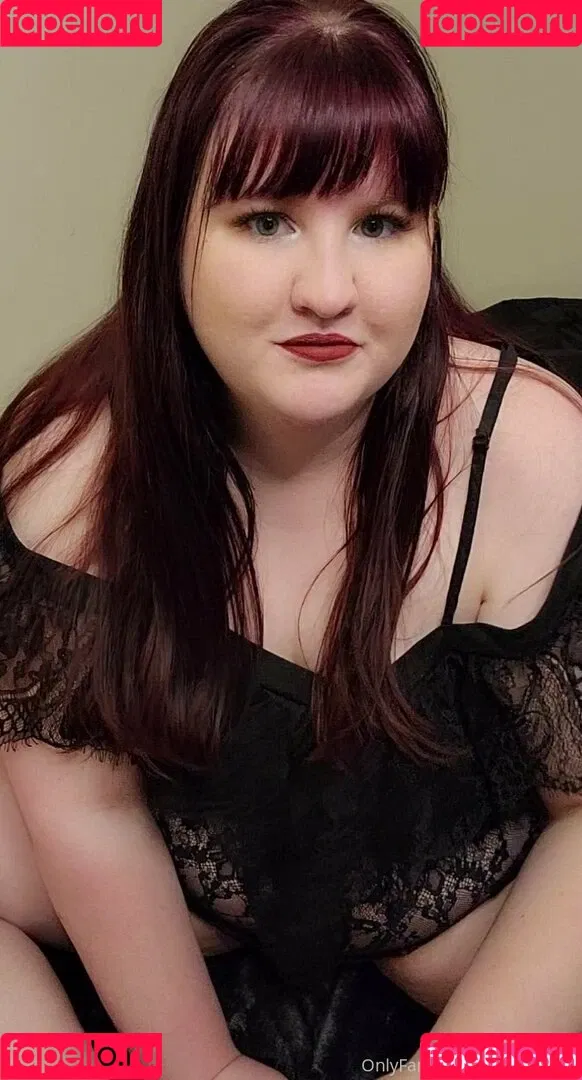 thictyphbbw Onlyfans Photo Gallery 