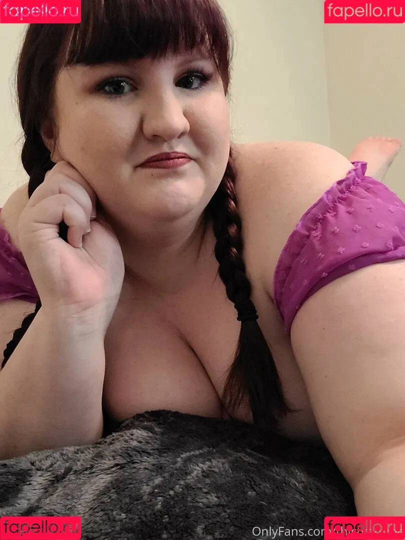 thictyphbbw Onlyfans Photo Gallery 