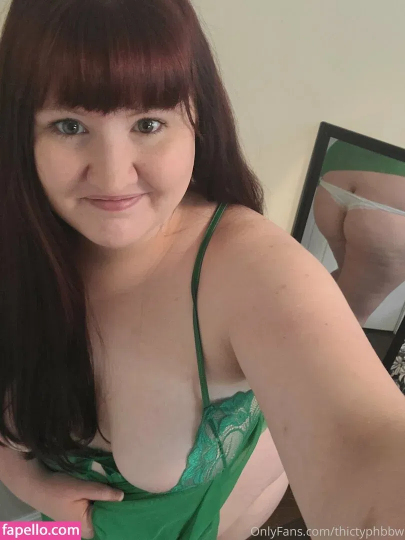 thictyphbbw Onlyfans Photo Gallery 
