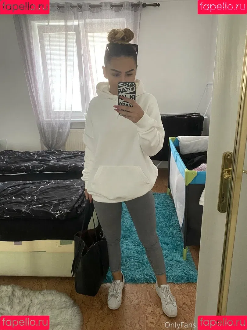 lindanew Onlyfans Photo Gallery 