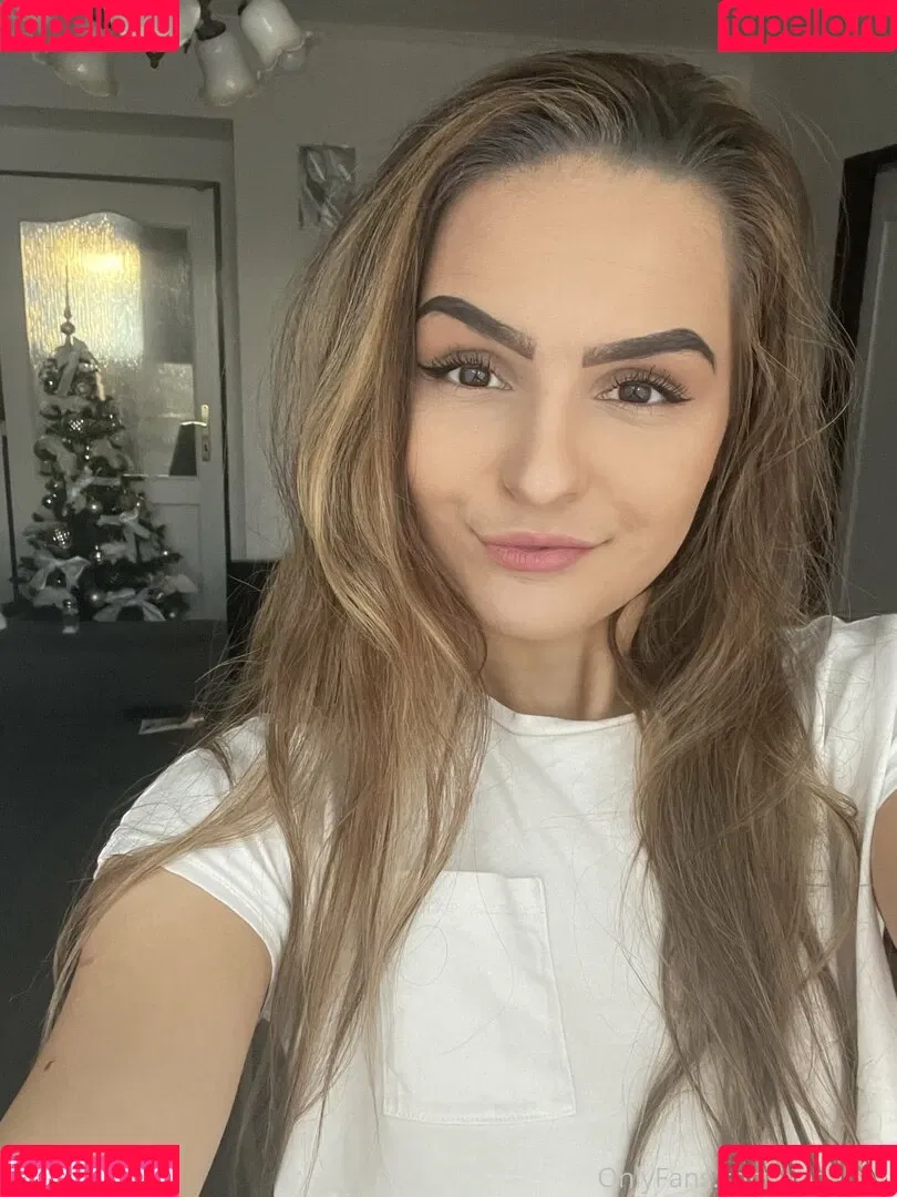 lindanew Onlyfans Photo Gallery 
