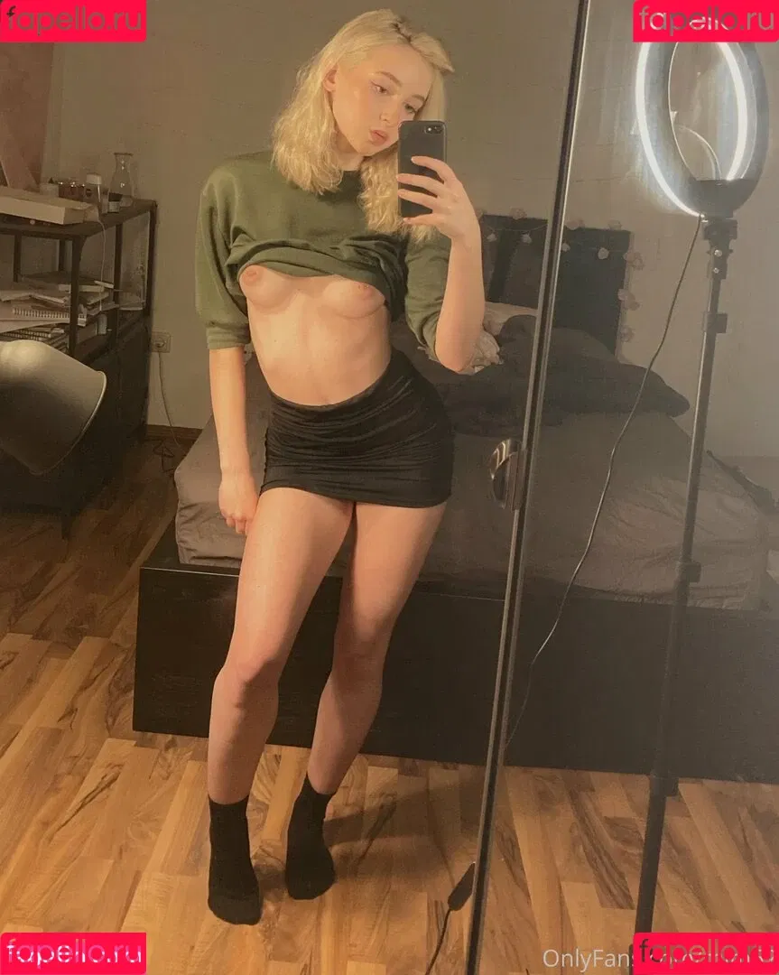 mim62 Onlyfans Photo Gallery 