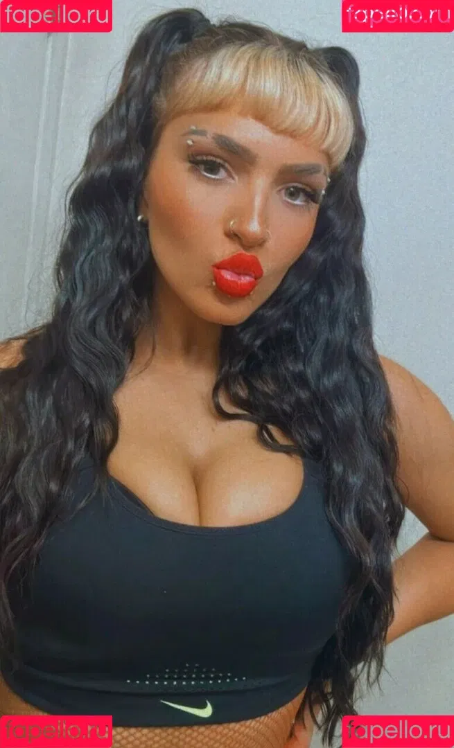 Steph De Lander Onlyfans Photo Gallery 
