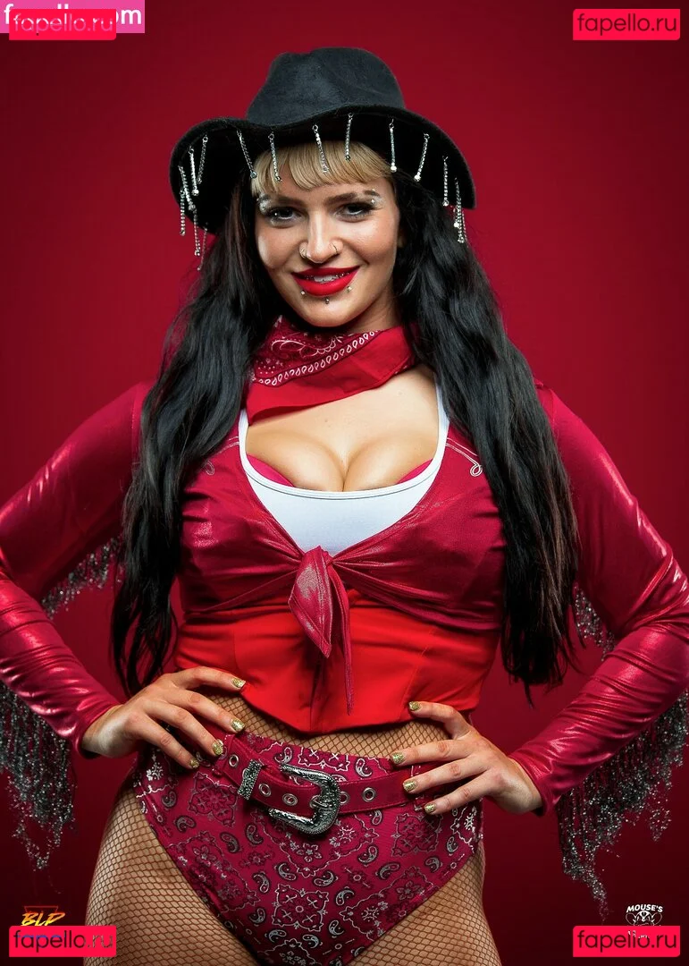 Steph De Lander Onlyfans Photo Gallery 