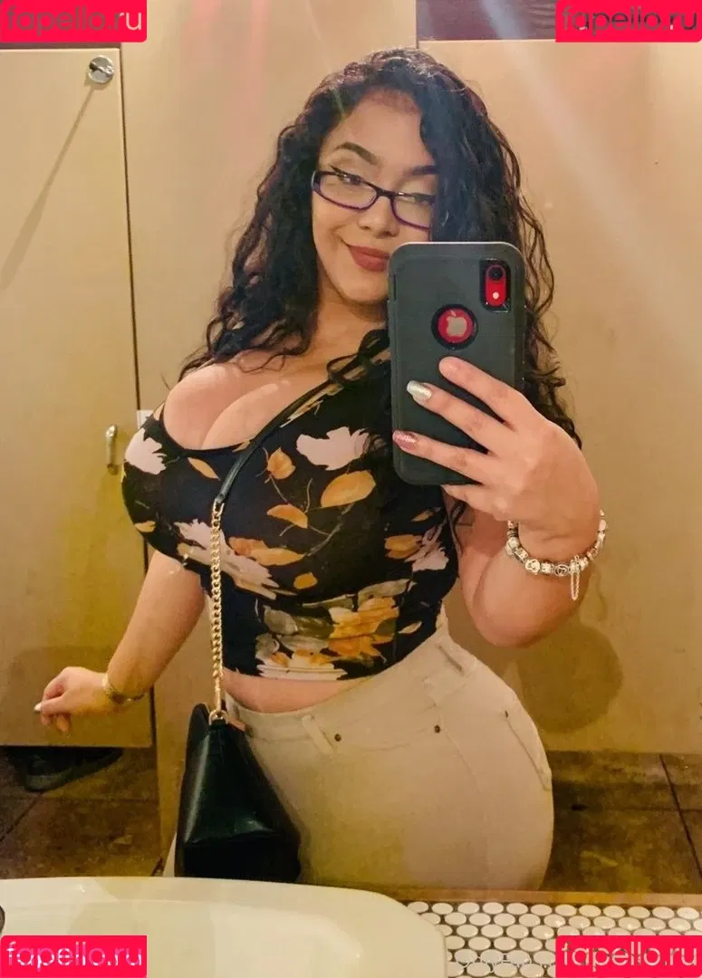 Jaki Senpai Onlyfans Photo Gallery 