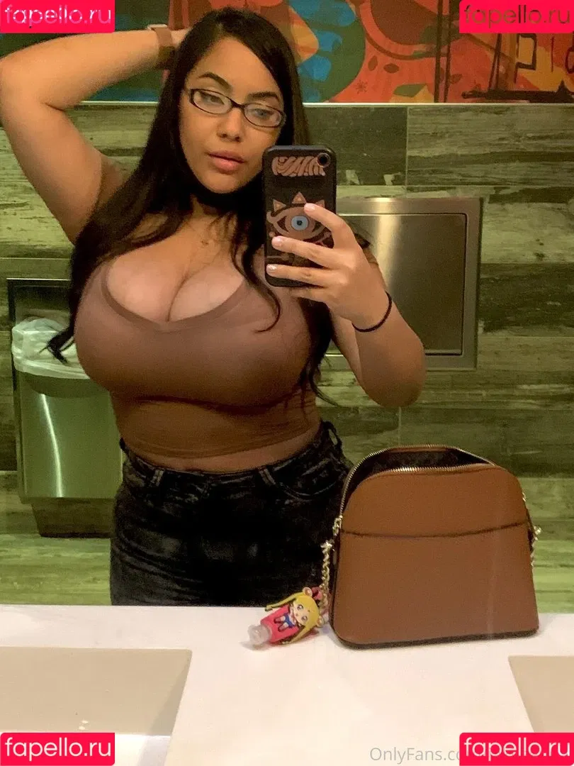 Jaki Senpai Onlyfans Photo Gallery 