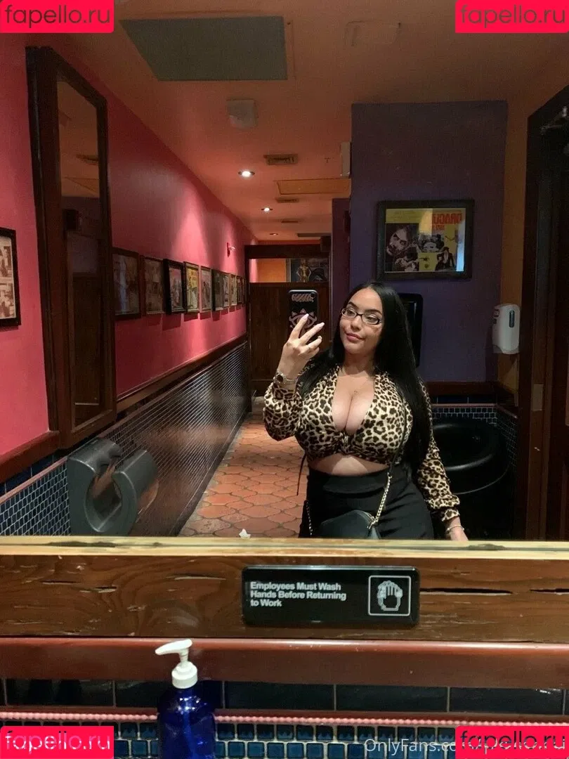 Jaki Senpai Onlyfans Photo Gallery 
