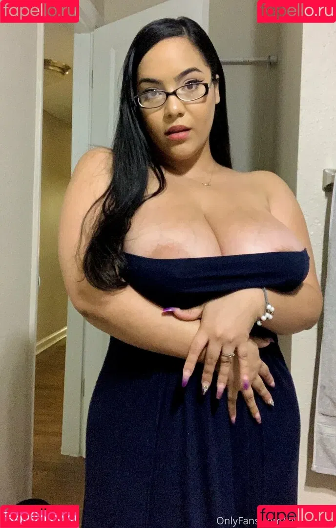 Jaki Senpai Onlyfans Photo Gallery 